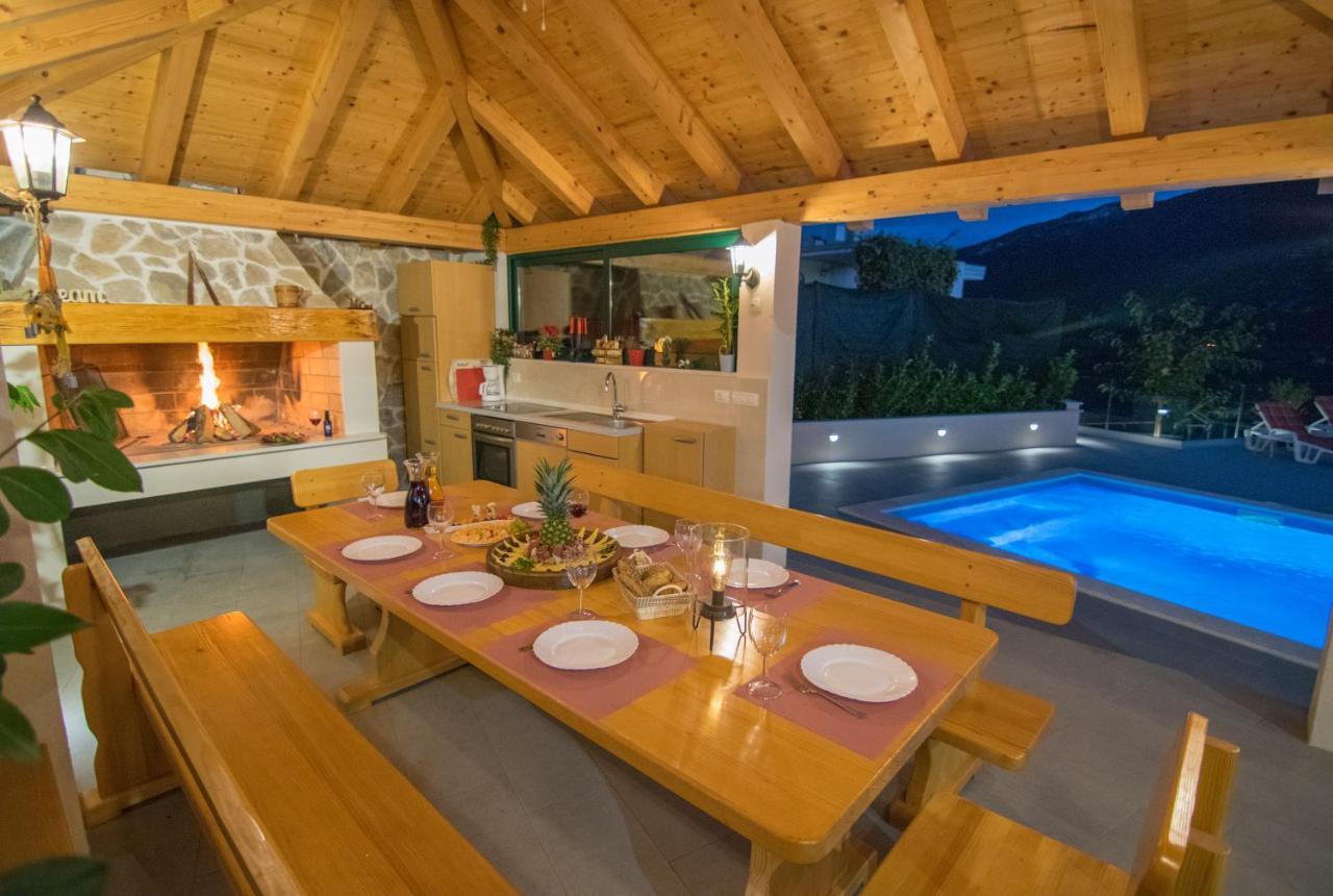 Villa Milena With Heated Pool And Jacuzzi Kostanje Exteriér fotografie
