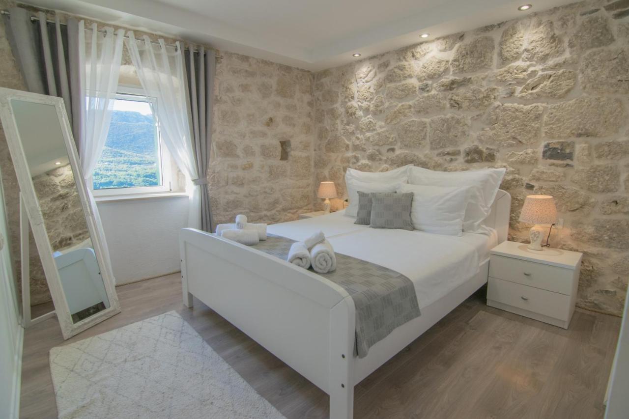 Villa Milena With Heated Pool And Jacuzzi Kostanje Exteriér fotografie