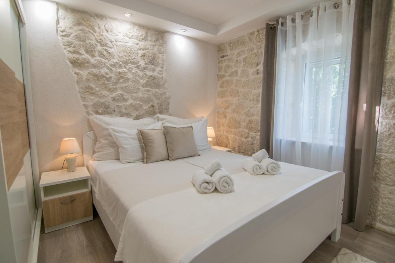 Villa Milena With Heated Pool And Jacuzzi Kostanje Exteriér fotografie