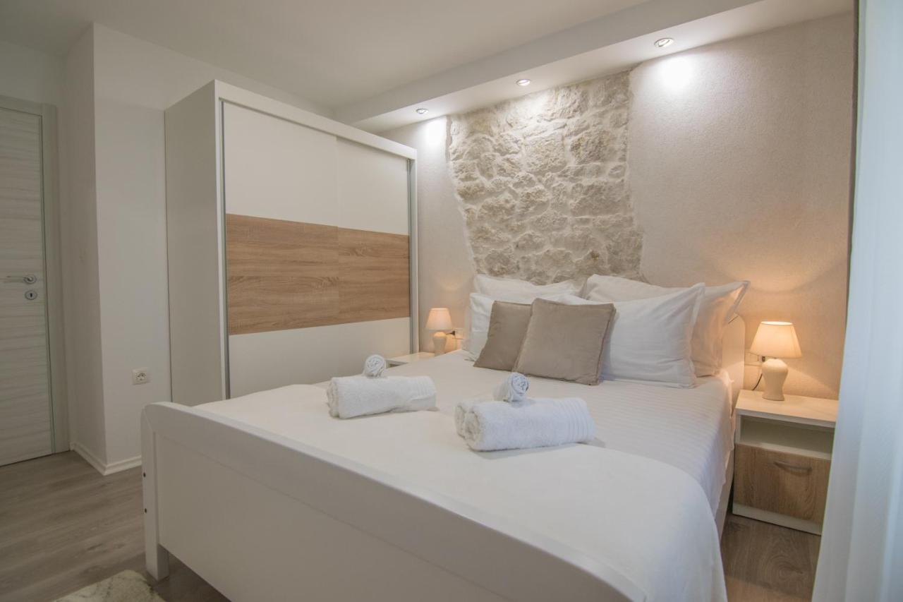 Villa Milena With Heated Pool And Jacuzzi Kostanje Exteriér fotografie