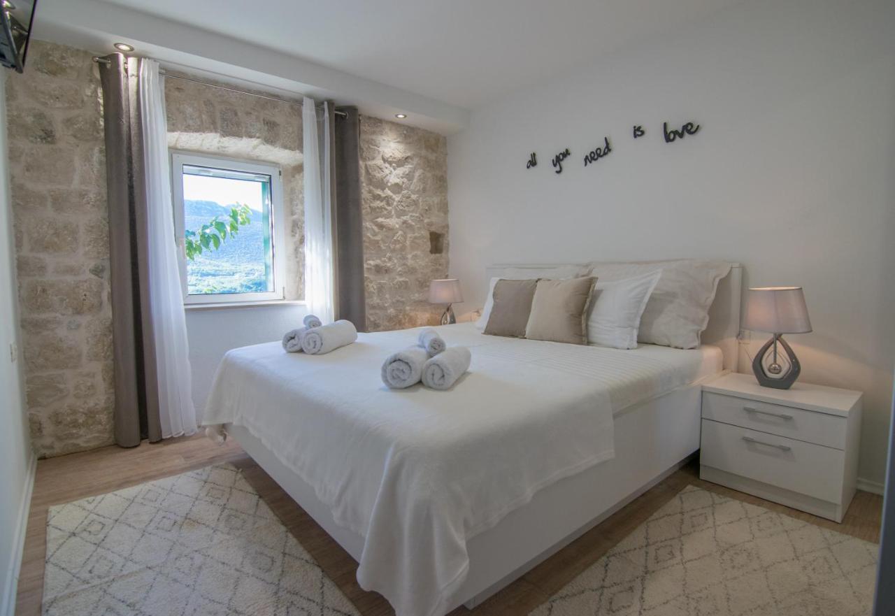 Villa Milena With Heated Pool And Jacuzzi Kostanje Exteriér fotografie