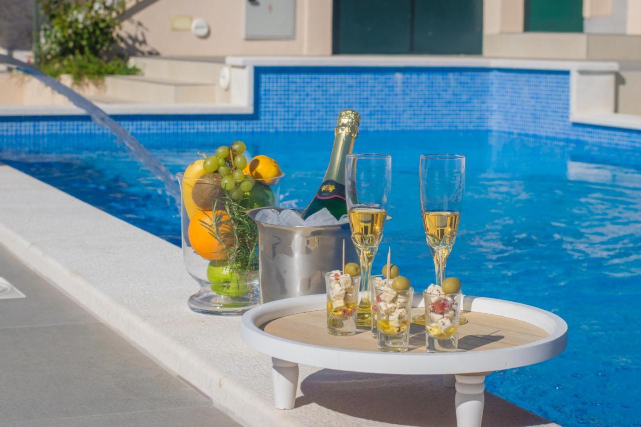 Villa Milena With Heated Pool And Jacuzzi Kostanje Exteriér fotografie