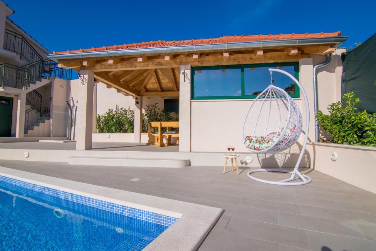 Villa Milena With Heated Pool And Jacuzzi Kostanje Exteriér fotografie