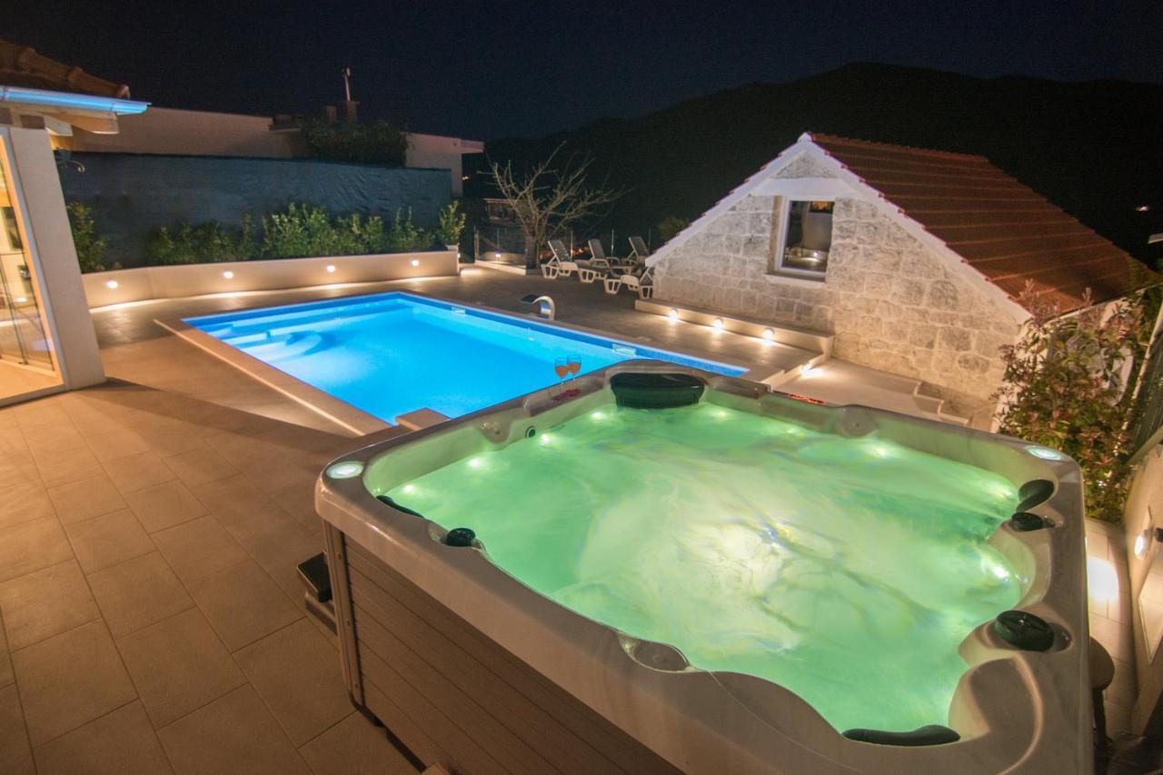 Villa Milena With Heated Pool And Jacuzzi Kostanje Exteriér fotografie